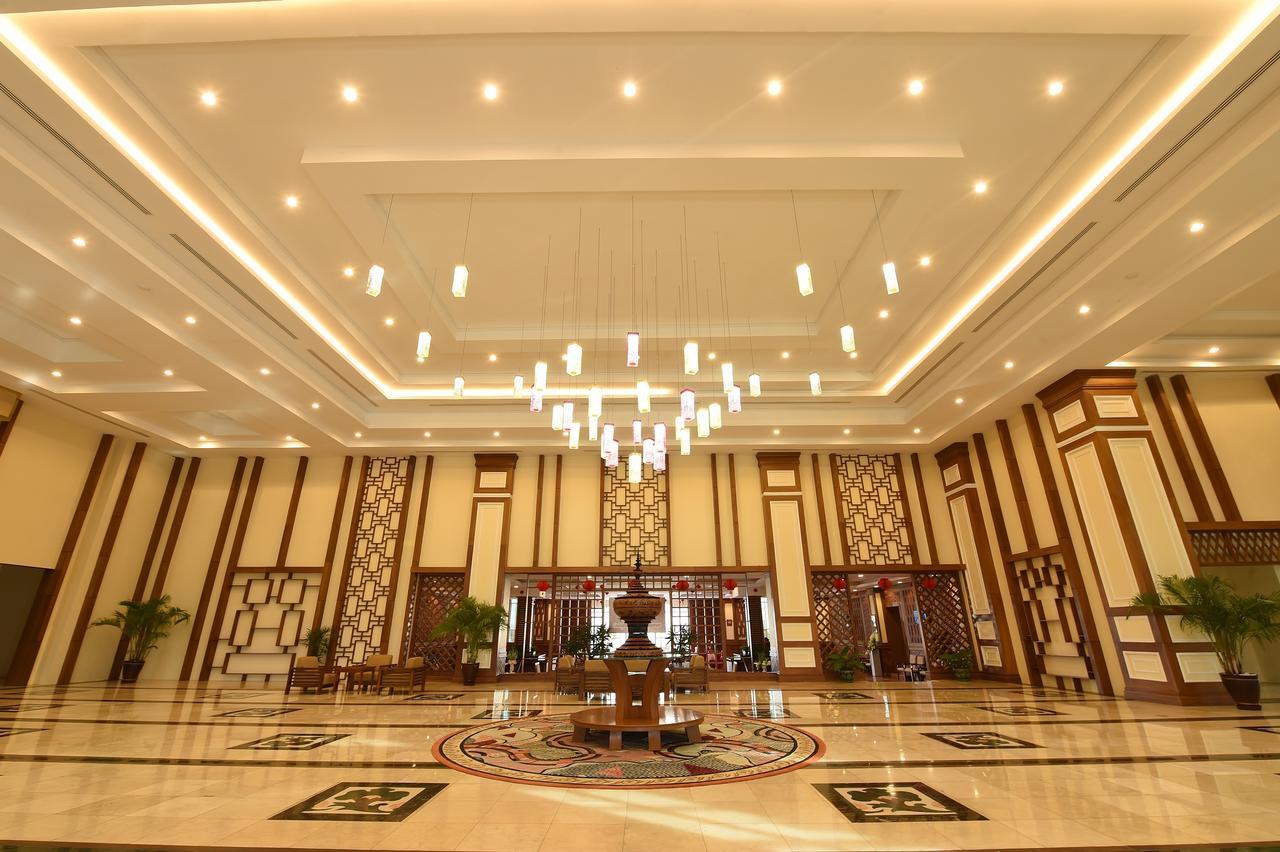 The Hotel Grand Ace Naypyidaw Extérieur photo