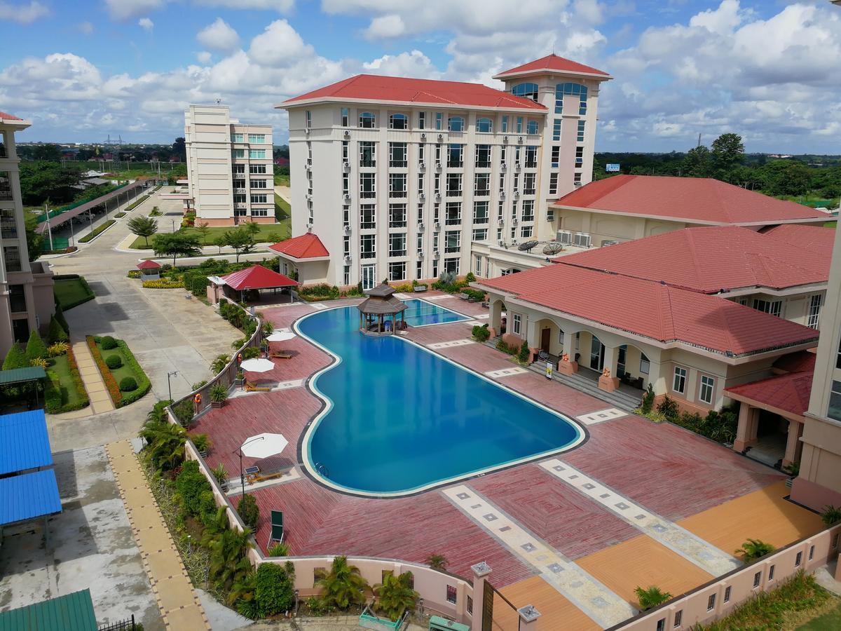 The Hotel Grand Ace Naypyidaw Extérieur photo